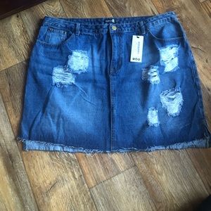 Super cute denim skirt